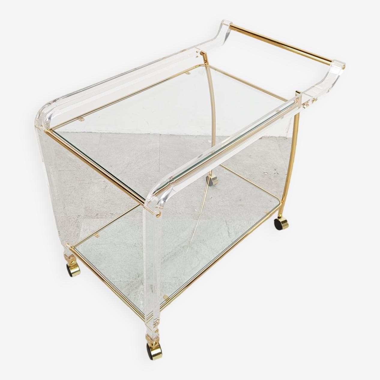 Barek na kółkach, mosiądz złoty, lucyt transparentny, Francja, lata 70. - 270956