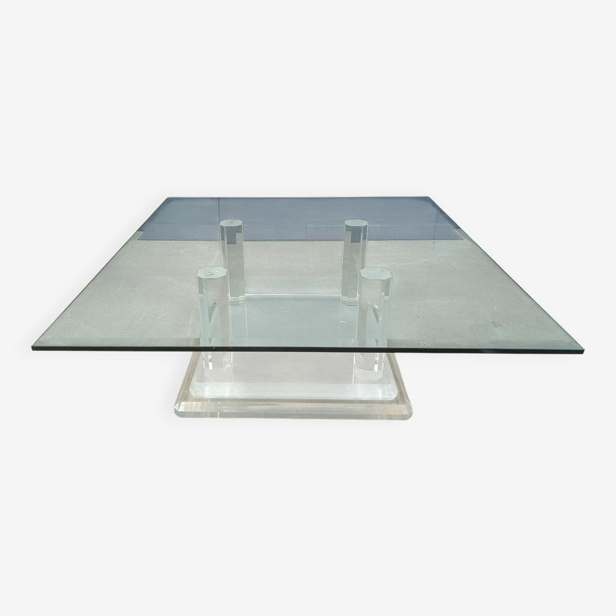 Coffee table, transparent glass and plexiglass, Belgium, 1970s. - 270486
