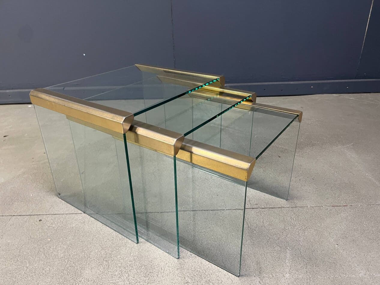 Zestaw trzech stolików T35, szkło transparent, mosiądz, Galotti & Radice, Włochy, lata 70. - 270472