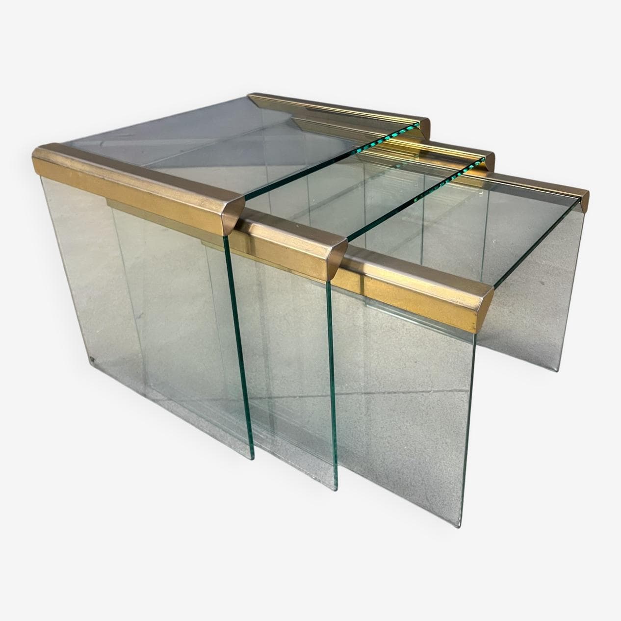 Zestaw trzech stolików T35, szkło transparent, mosiądz, Galotti & Radice, Włochy, lata 70. - 270473