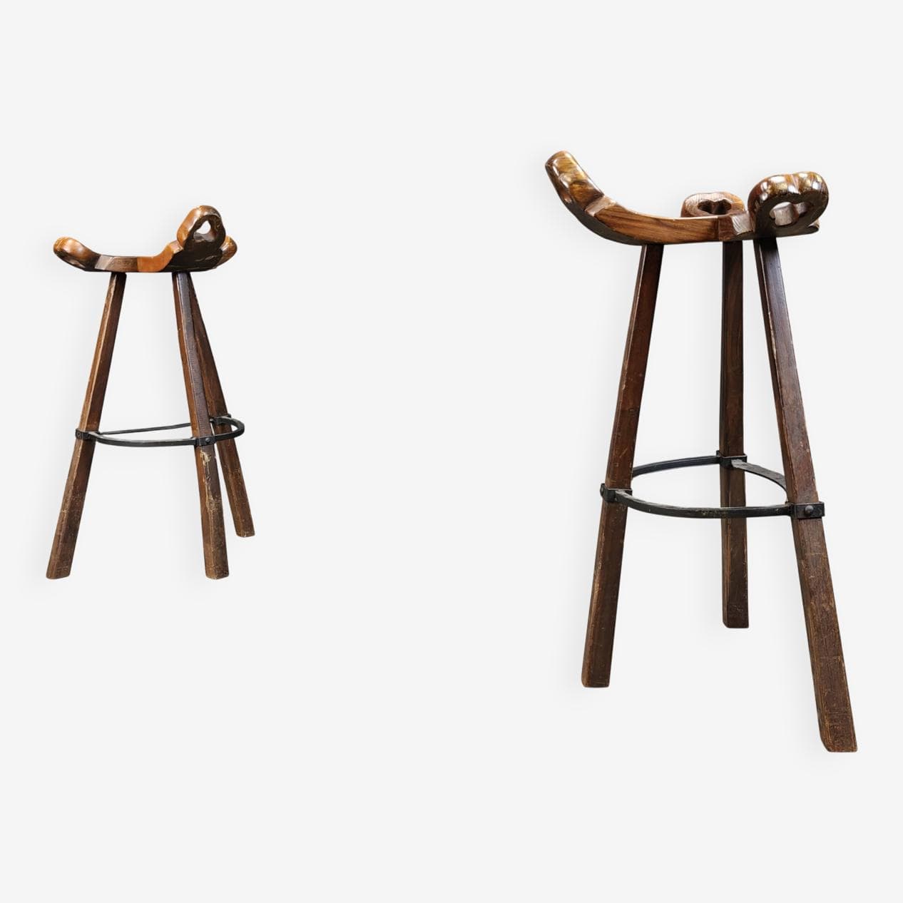 Zestaw ośmiu stołków barowych brutalistycznych, brązowy, drewno, Hiszpania, lata 60. - 270289