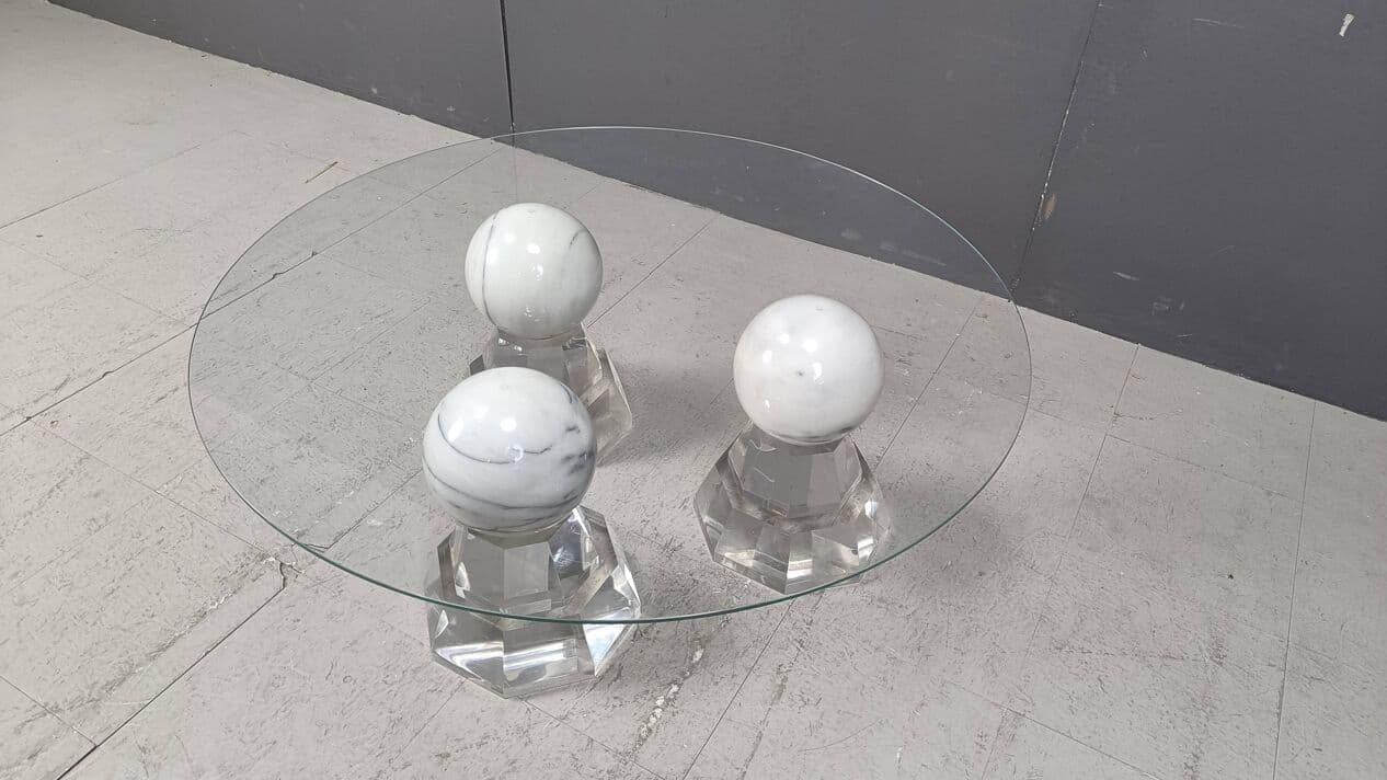 Coffee table, white marble, glass, plexiglass, France, 1980s. - 270089