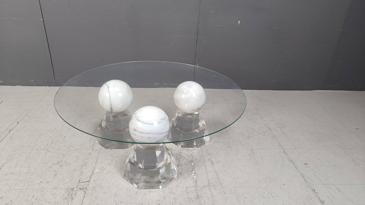 Coffee table, white marble, glass, plexiglass, France, 1980s. - 270079