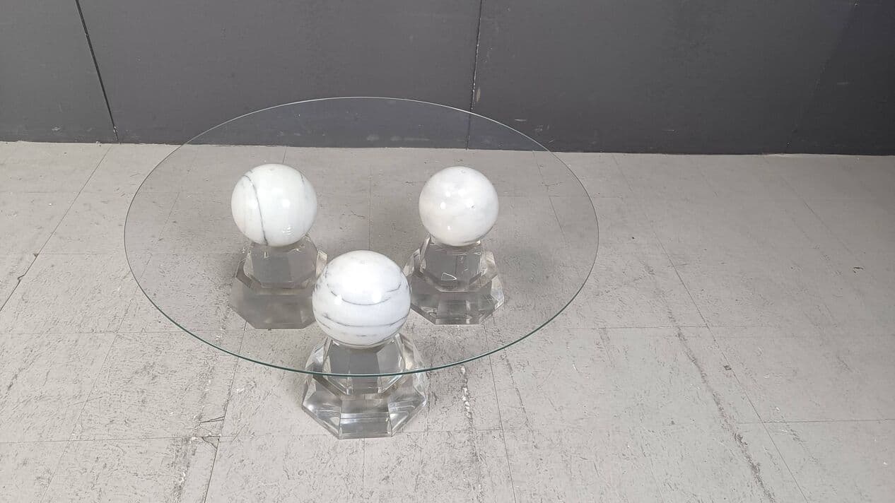 Coffee table, white marble, glass, plexiglass, France, 1980s. - 270080