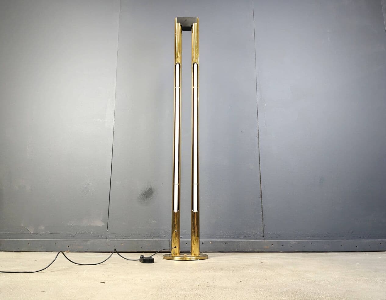 Lampa podłogowa, złoty, mosiądz, Włochy, lata 80. - 269843