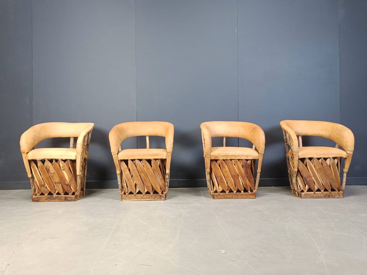 Zestaw sześciu krzeseł jadalnianych Equipale, skóra naturalna beżowa, drewno, Meksyk, lata 70. - 269621