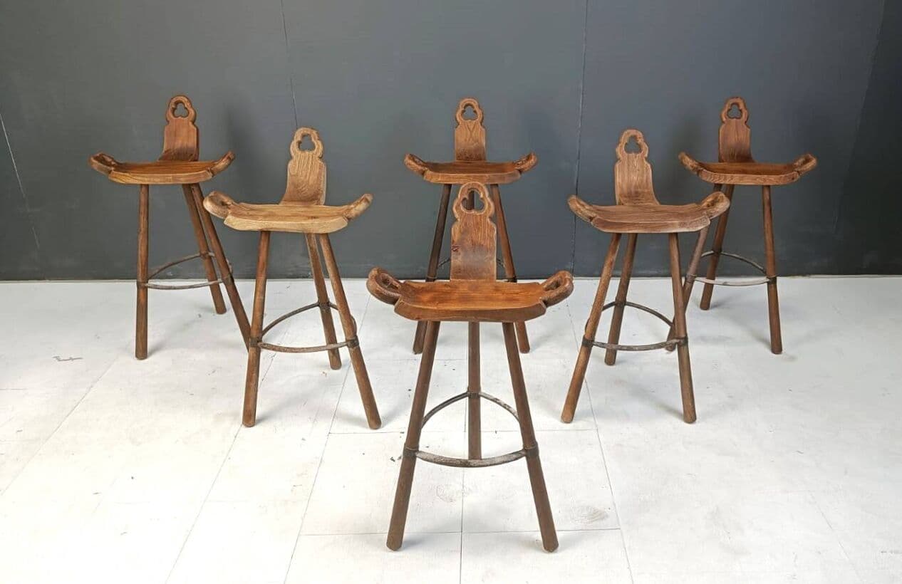 Zestaw sześciu stołków barowych brutalistycznych, drewno brązowy, Hiszpania, lata 60. - 273919