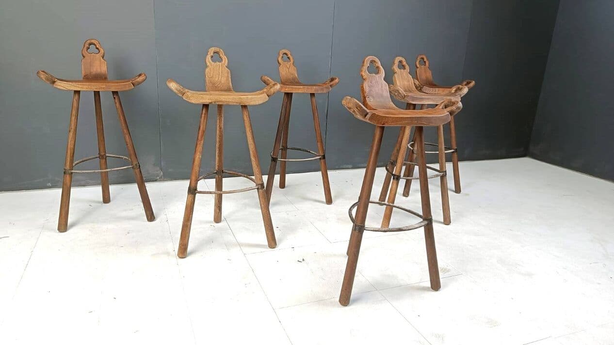 Zestaw sześciu stołków barowych brutalistycznych, drewno brązowy, Hiszpania, lata 60. - 273918