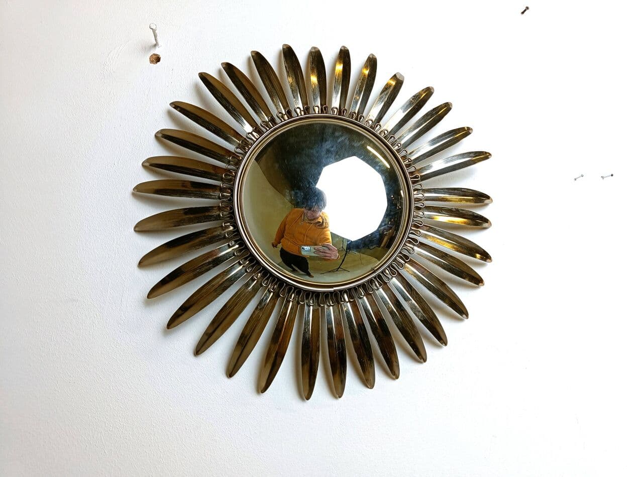 Sunburst mirror, gold brass, France, 1970s. - 269572