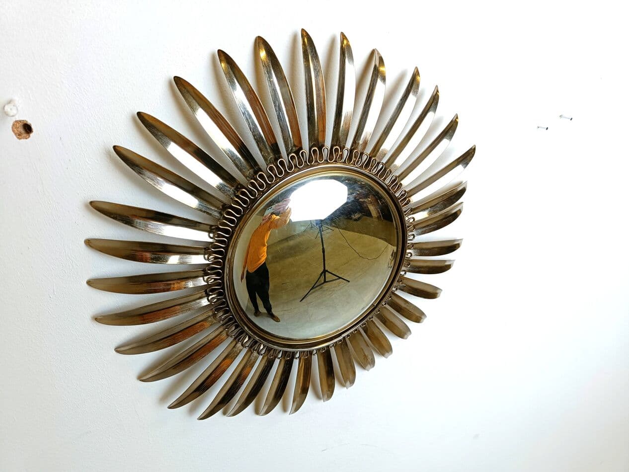 Sunburst mirror, gold brass, France, 1970s. - 269565