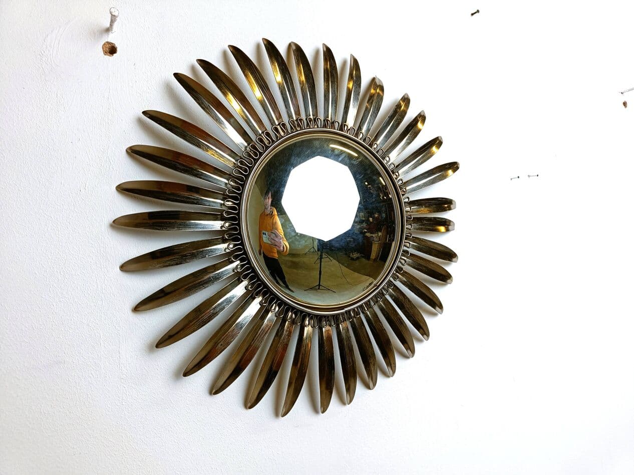 Sunburst mirror, gold brass, France, 1970s. - 269568