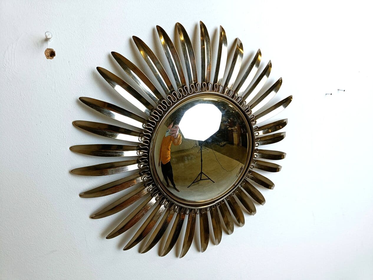 Sunburst mirror, gold brass, France, 1970s. - 269567