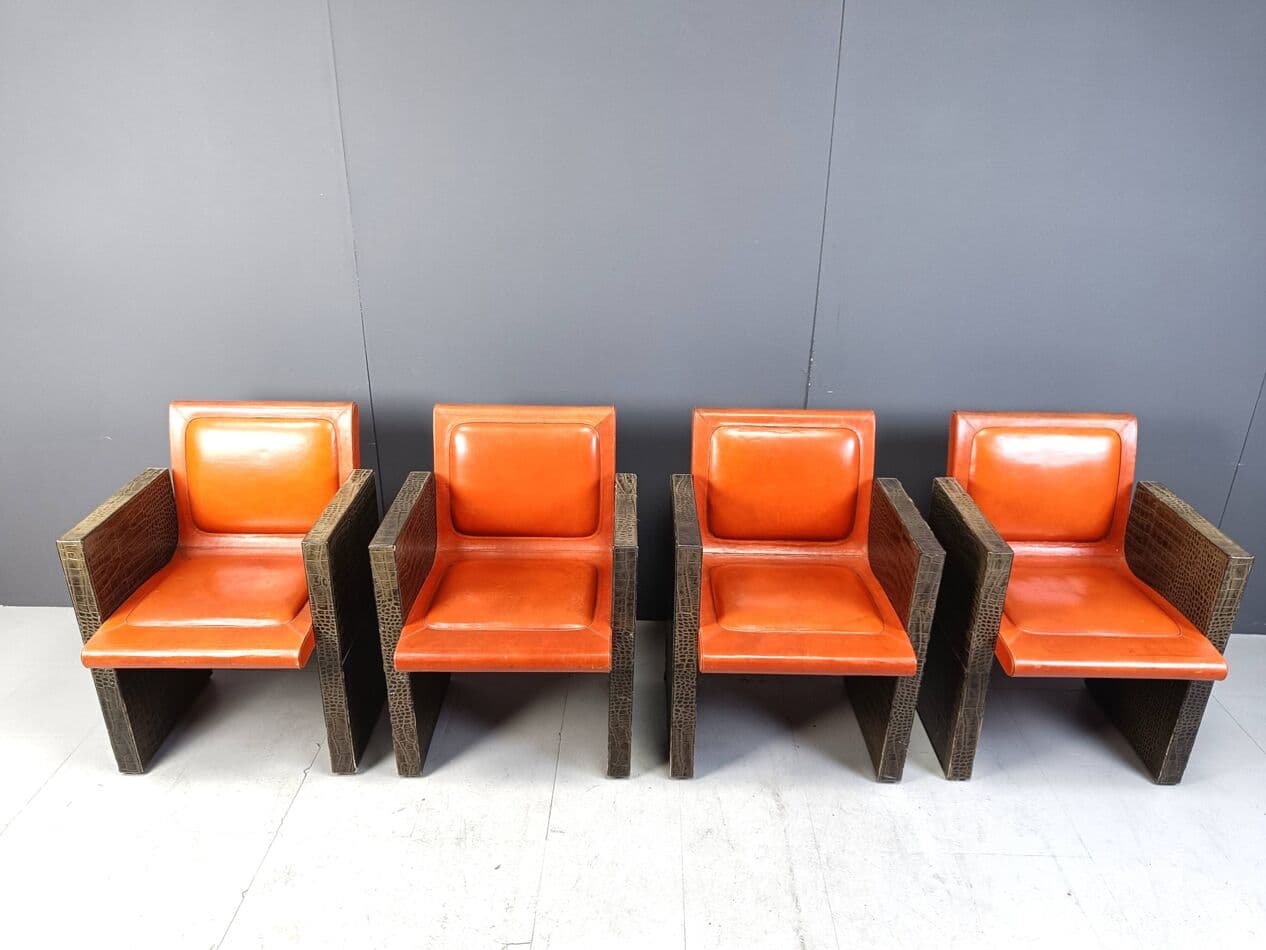 Zestaw czterech foteli, skóra pomarańczowa, skóra ekologiczna ciemnobrązowa, Francja, lata 70. - 269267