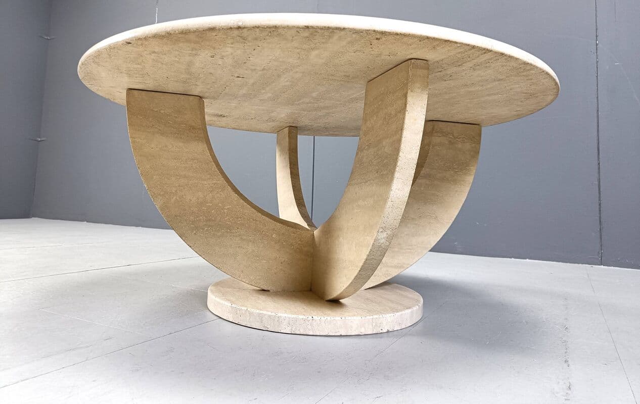 Round coffee table, beige travertine, Italy, 1970s. - 269250