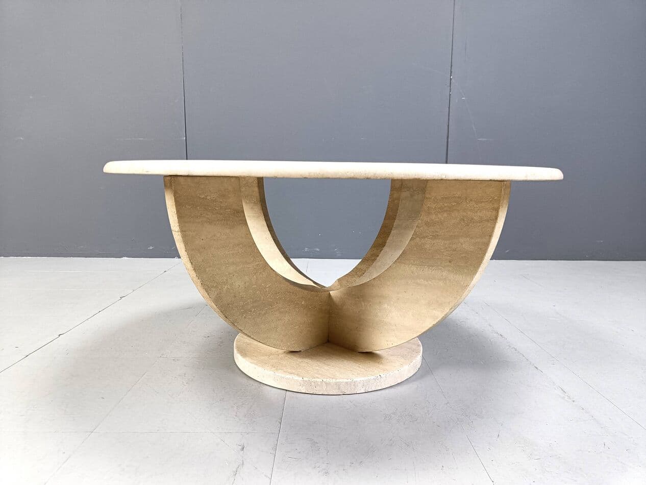 Round coffee table, beige travertine, Italy, 1970s. - 269246