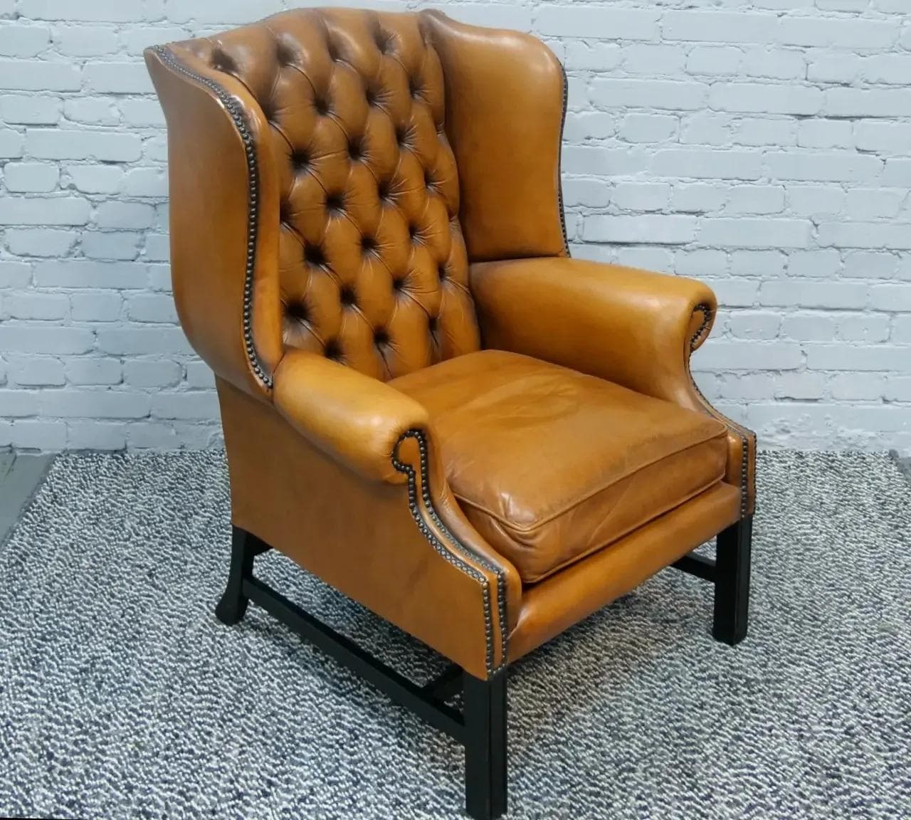 Fotel Chesterfield Wingback, skóra brązowa, drewno, Anglia, lata 50. - 19403