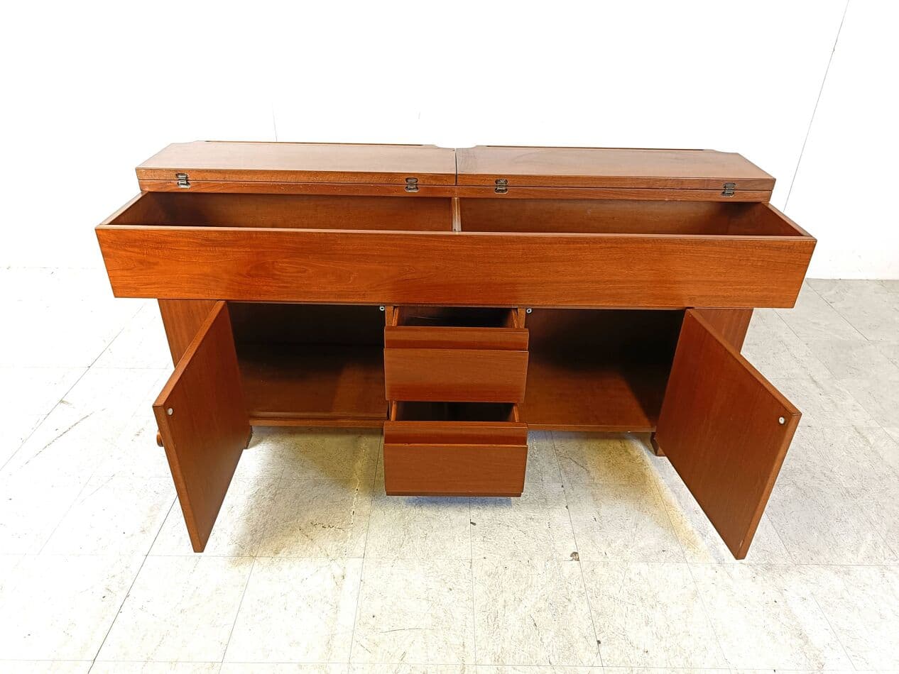 Bufet Torbecchia, orzech brązowy, proj. G. Michelucci, Poltronova, Włochy, lata 60. - 269058