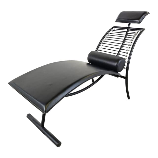 Chaise longue, black leather, black metal, Italy, 1990s. - DIMENSION
