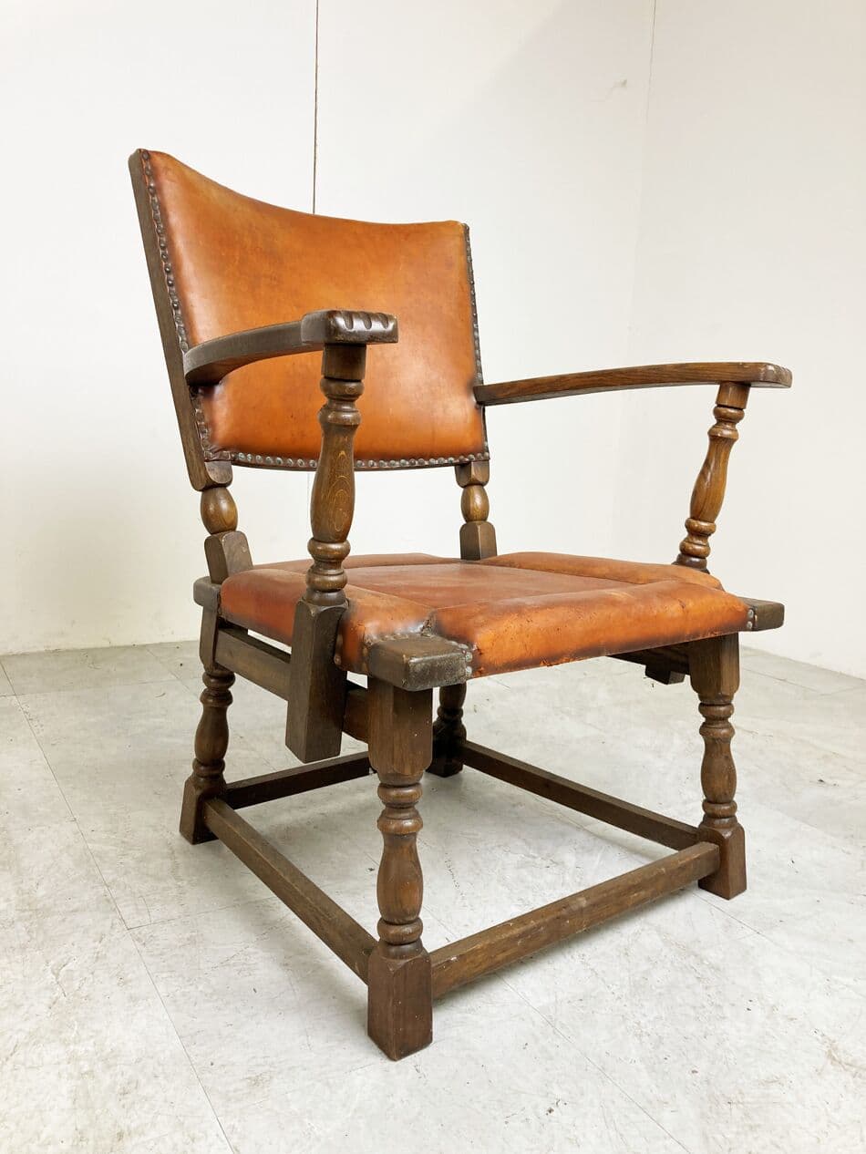 Sofa trzyosobowa, skóra brązowa, dąb, proj. T. Ruth, Artifort, Holandia, lata 40. - 268563