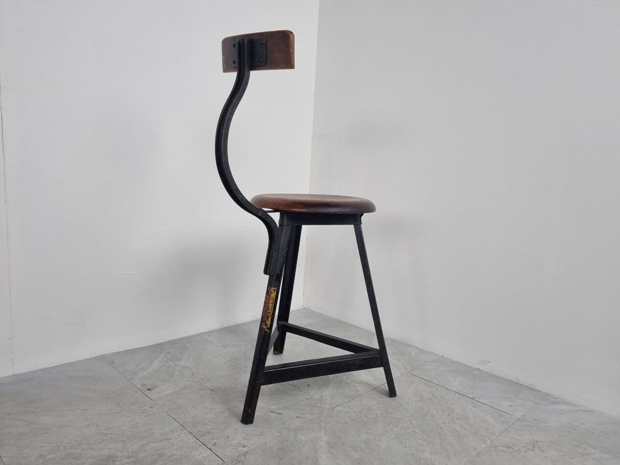 Stołek barowy industrialny, brązowy, metal, Belgia, lata 50. - 268366