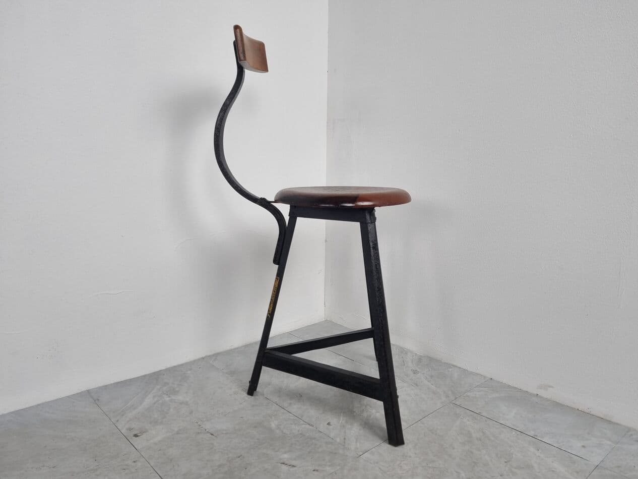 Stołek barowy industrialny, brązowy, metal, Belgia, lata 50. - 268365