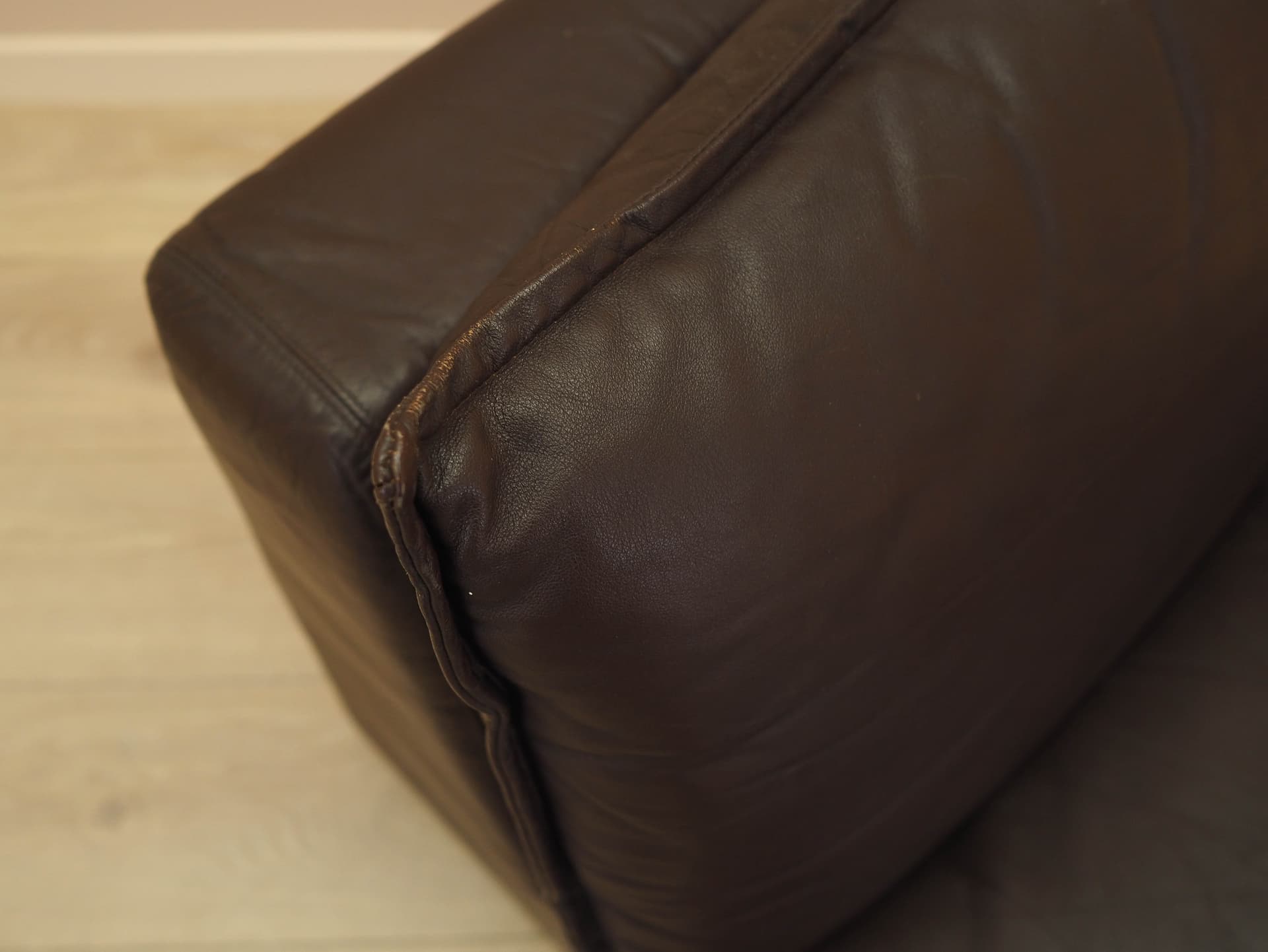 Armchair, brown leather, Italy, 1960s. - 261890