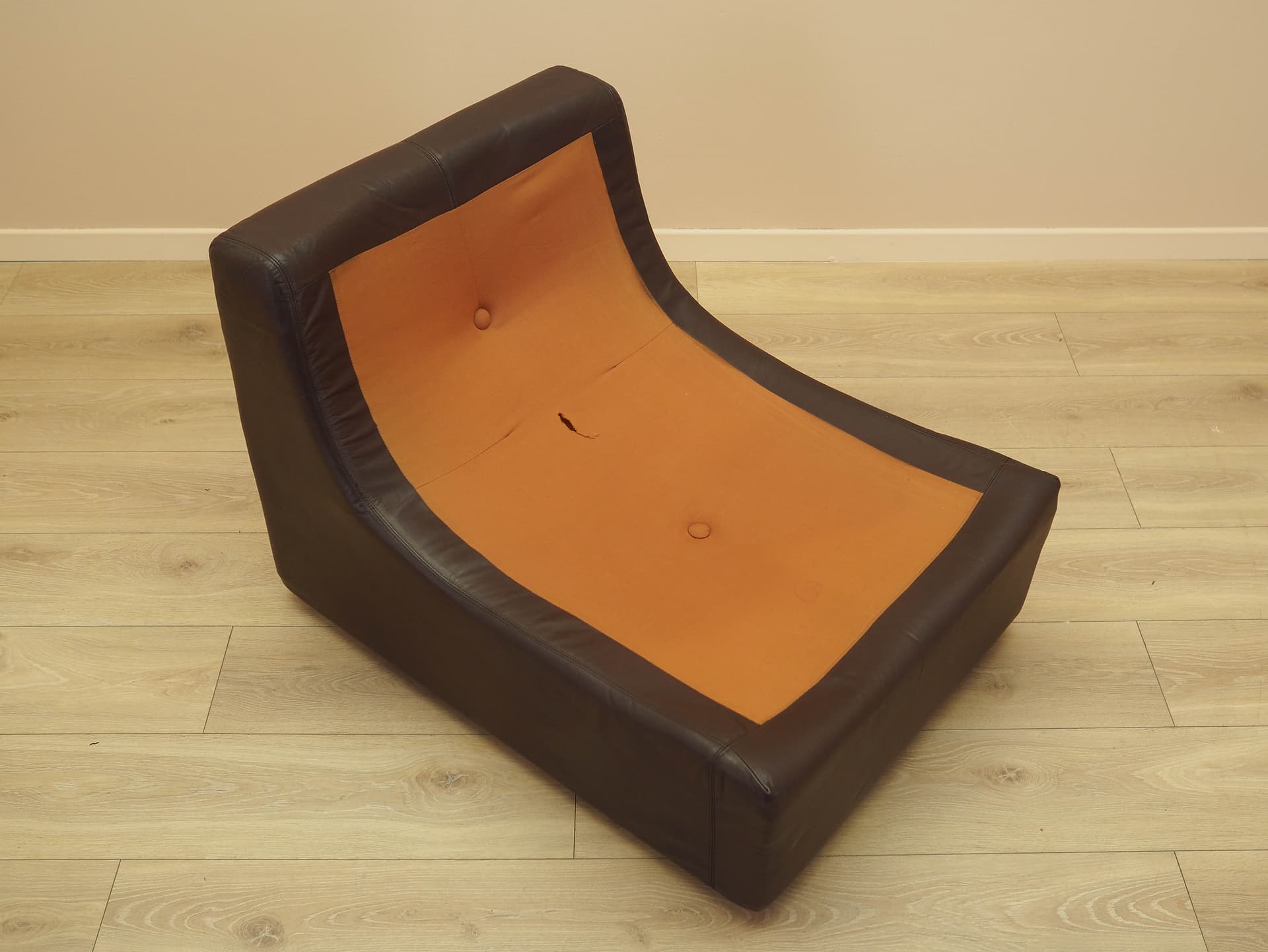 Armchair, brown leather, Italy, 1960s. - 261894