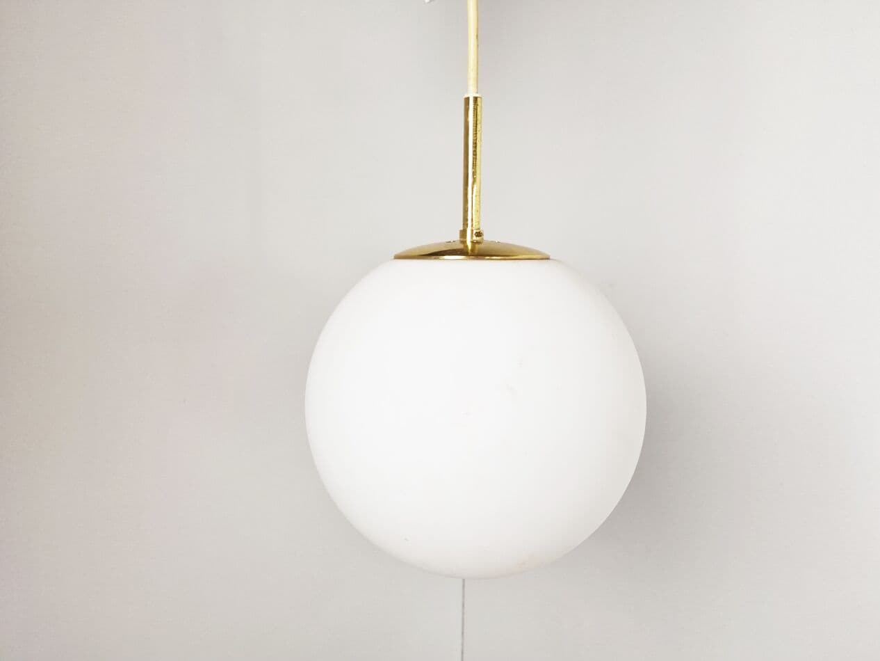 Lampa wisząca, opalowe szkło białe, mosiądz, Limburg, Niemcy, lata 70. - 268315