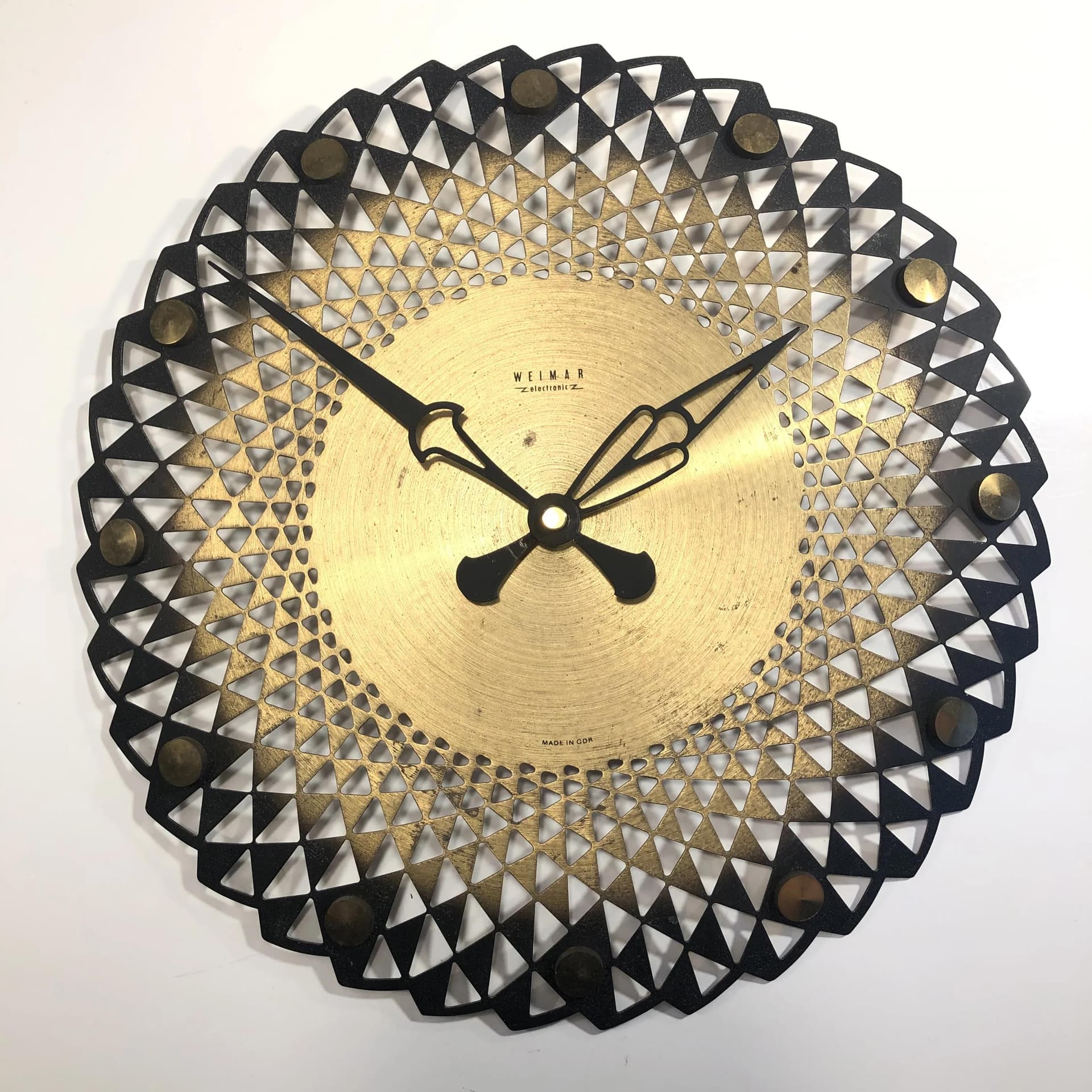 Zegar ścienny, stal czarna, mosiądz złoty, Weimar Electronic, Niemcy, lata 70. - 19585