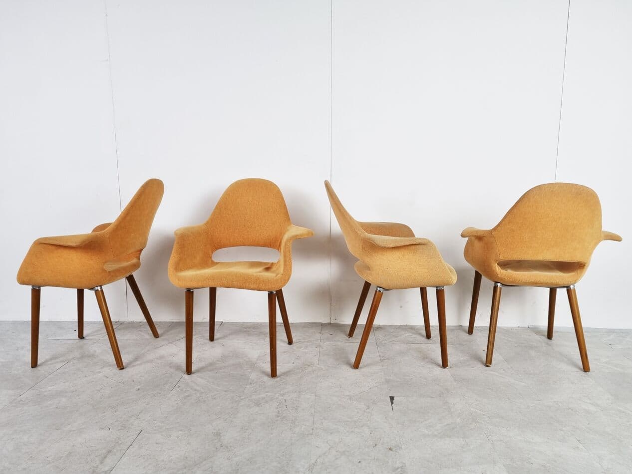 Zestaw czterech foteli organicznych, bawełna żółta, drewno, lata 70. - 268281