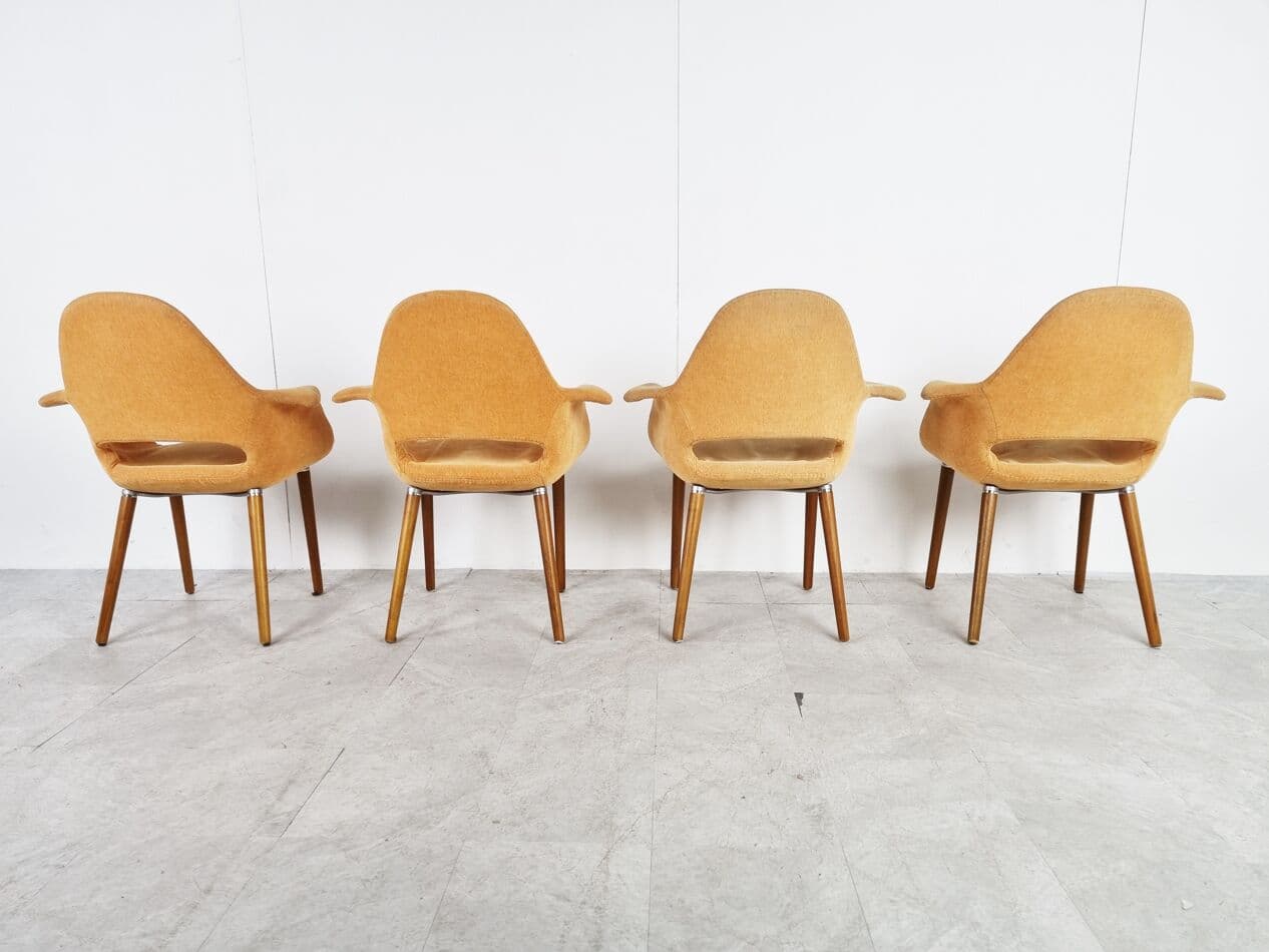 Zestaw czterech foteli organicznych, bawełna żółta, drewno, lata 70. - 268279