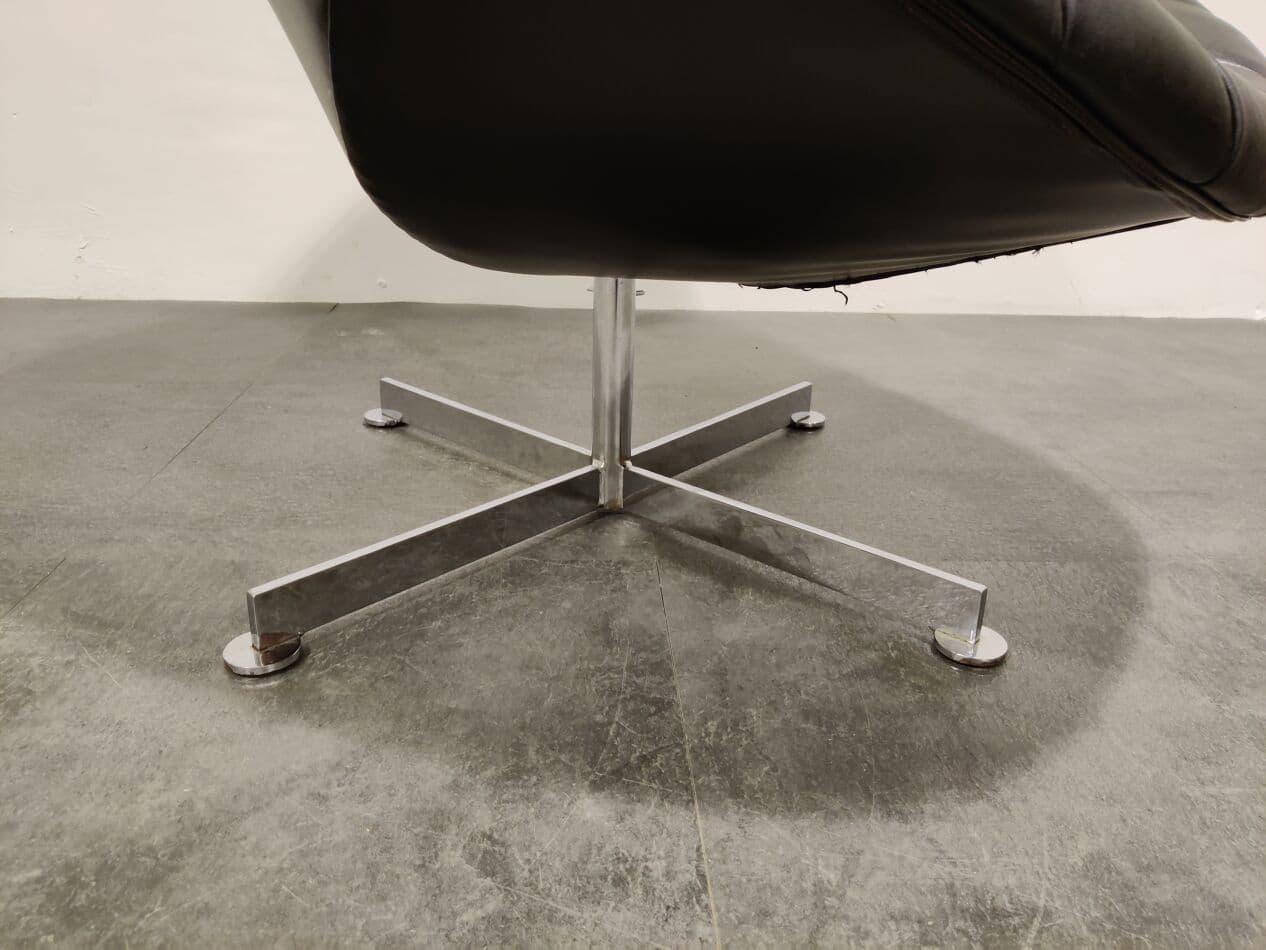 Fotel obrotowy, czarny, metal, proj. R. Wolf, Rohé Noordwolde, Holandia, lata 60. - 268151