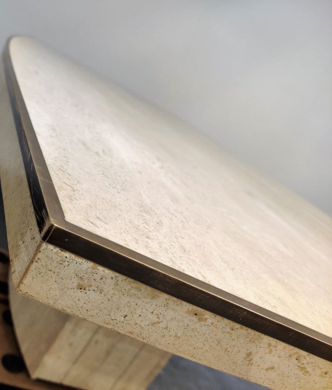 Stół jadalniany, beżowy, trawertyn, mosiądz, Francja, lata 70. - 268059