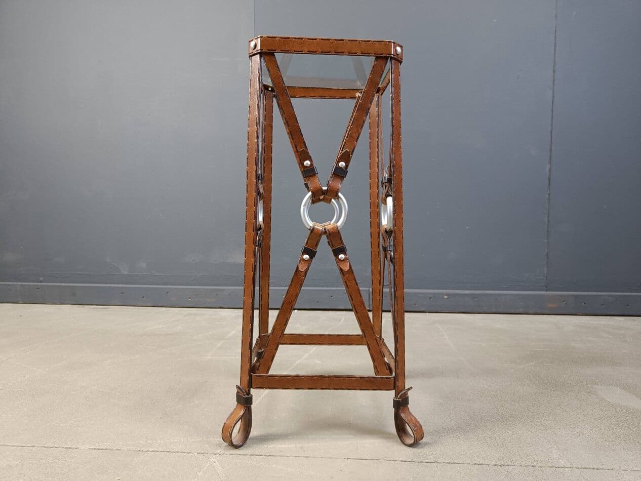 Stolik boczny, styl Jacques Adnet, brązowy, skóra ekologiczna żelazo szkło, Francja, lata 70. - 267721