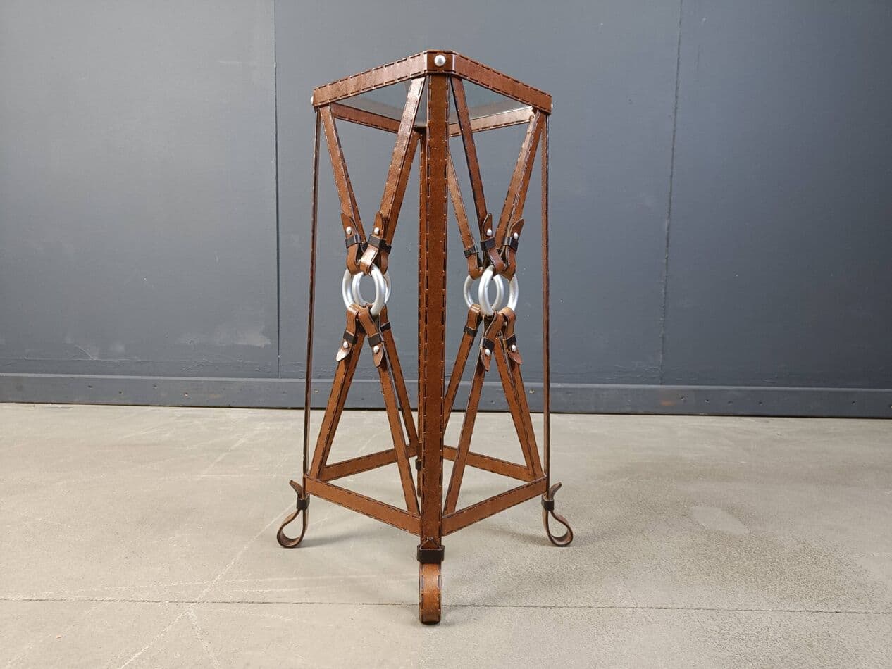 Stolik boczny, styl Jacques Adnet, brązowy, skóra ekologiczna żelazo szkło, Francja, lata 70. - 267717