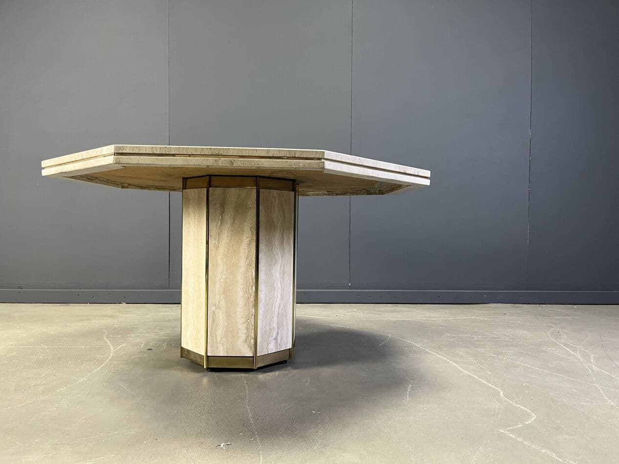 Stół jadalniany ośmiokątny, beżowy, trawertyn, mosiądz, Włochy, lata 70. - 267700