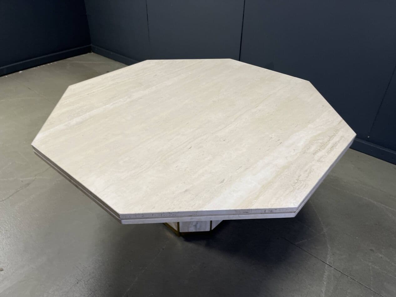 Stół jadalniany ośmiokątny, beżowy, trawertyn, mosiądz, Włochy, lata 70. - 267698