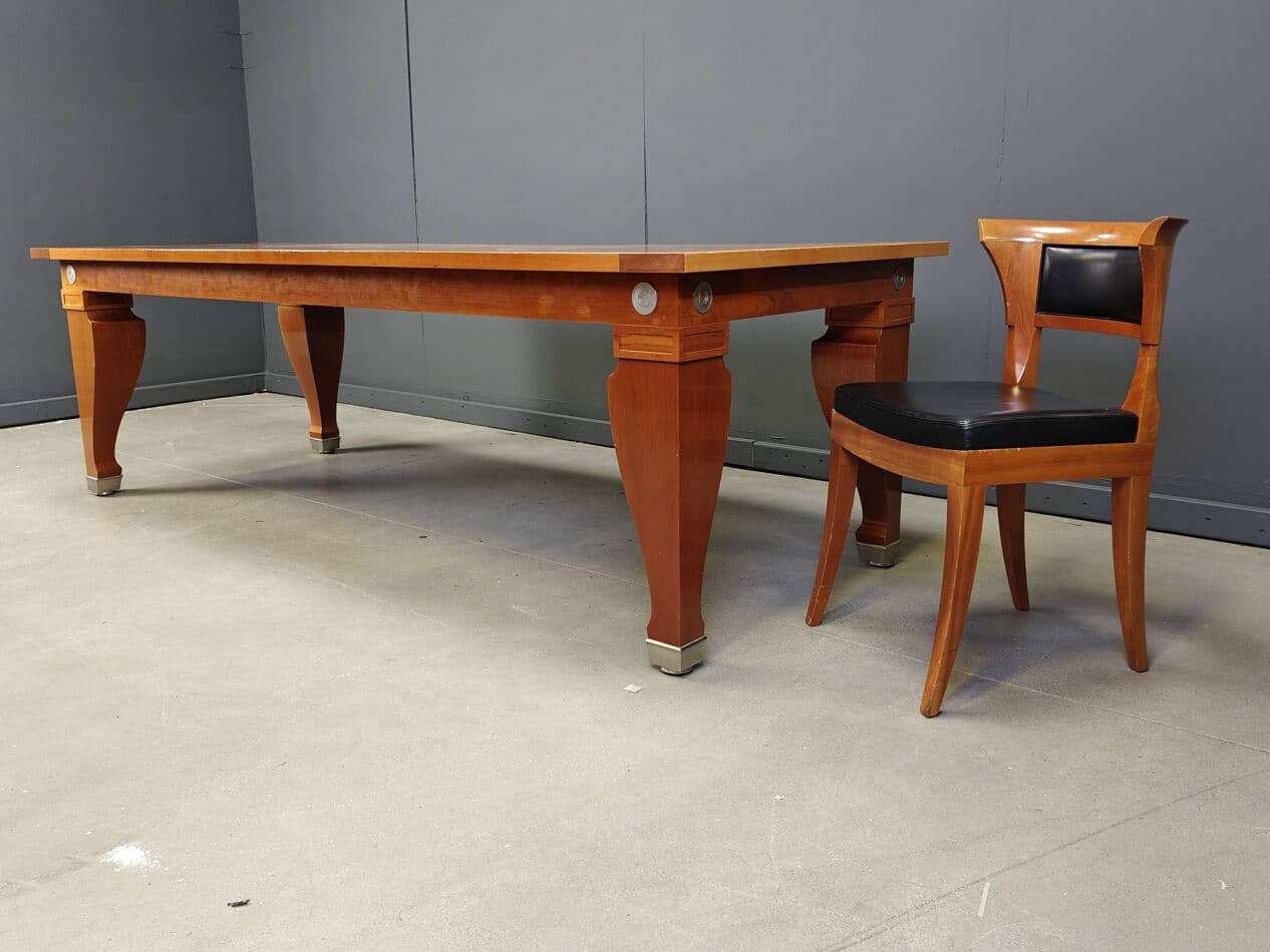 Stół jadalniany Mensa Magna, drewno czereśniowe brązowy, proj. L. Krier, Włochy, lata 90. - 267645