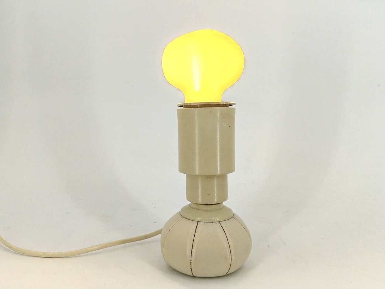 Lampa stołowa, biała, metal, proj. G. Sarfatti, Arteluce, Włochy, lata 60. - 267479