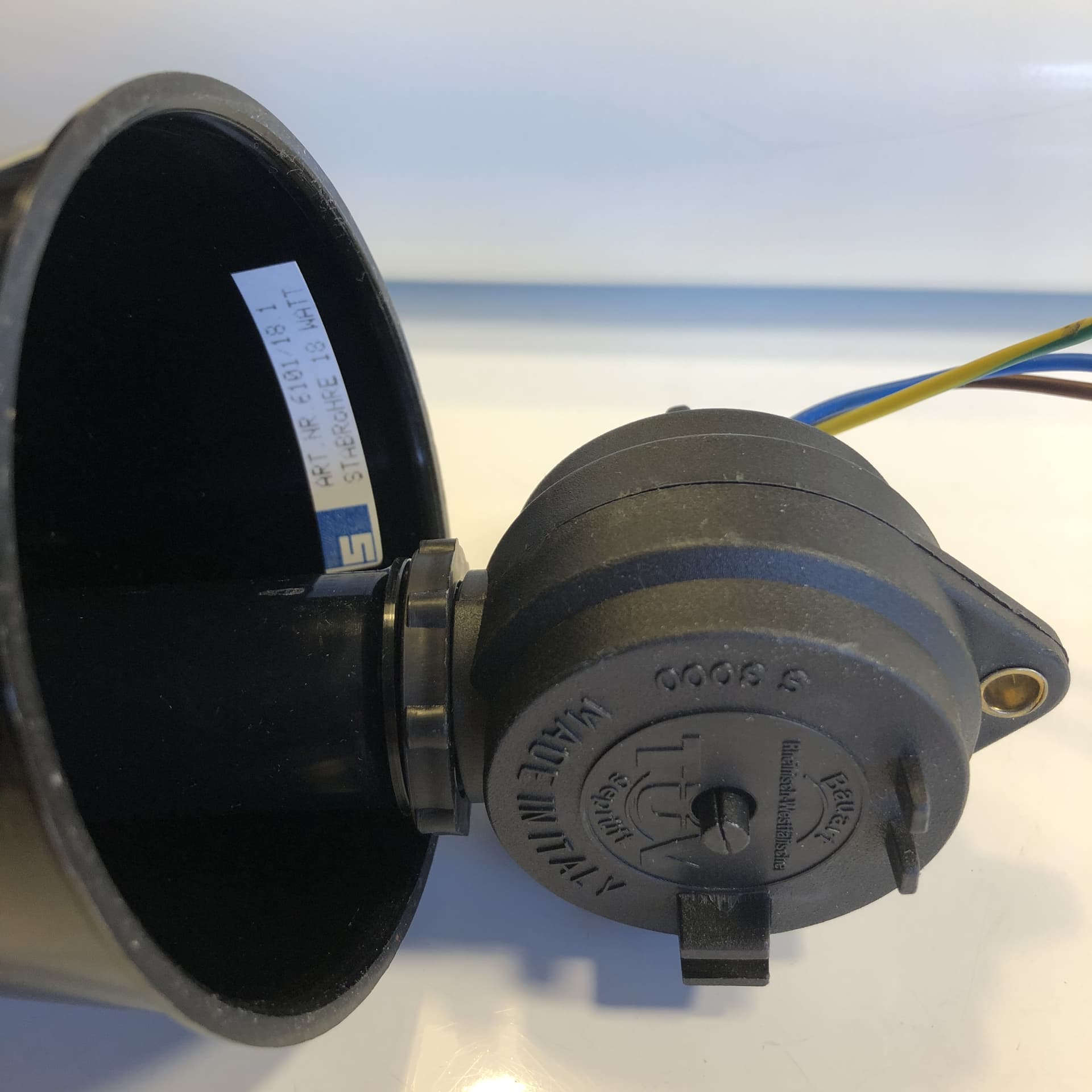 Lampa sufitowa aluminium 66 cm biała, Niemcy lata 80., vintage - 19560