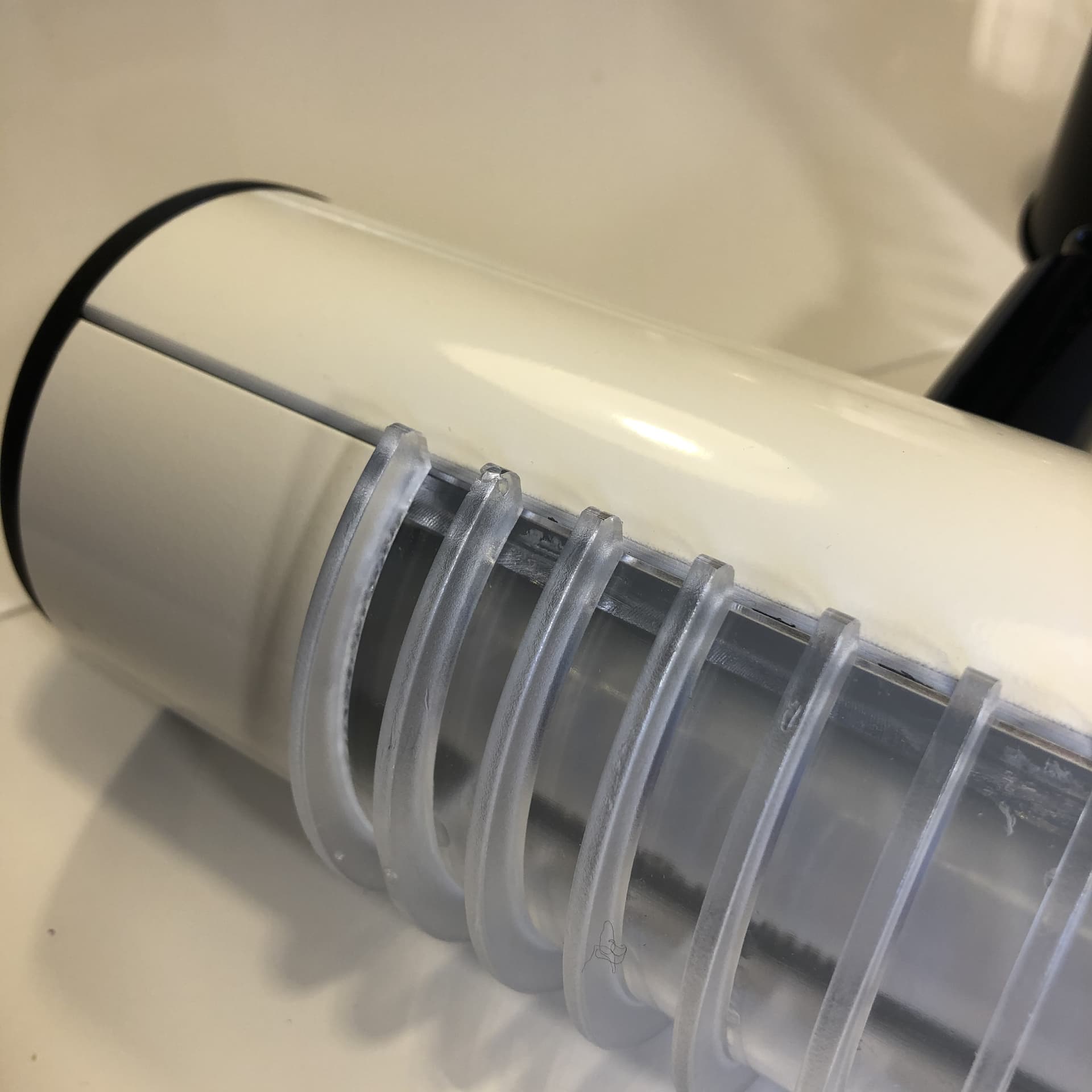 Lampa sufitowa aluminium 66 cm biała, Niemcy lata 80., vintage - 19562