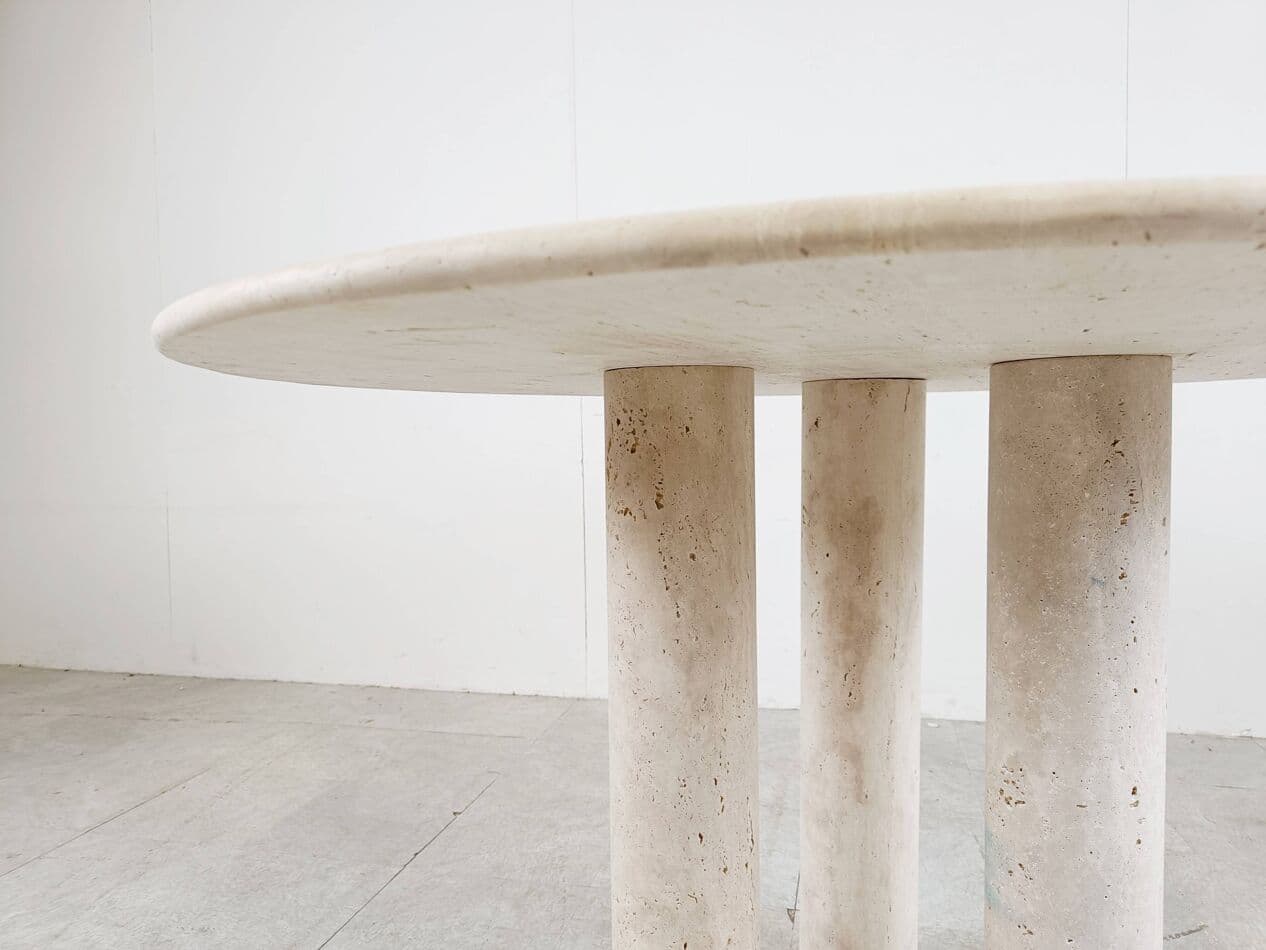 Dining table round, beige travertine, Italy, 1970s. - 267309