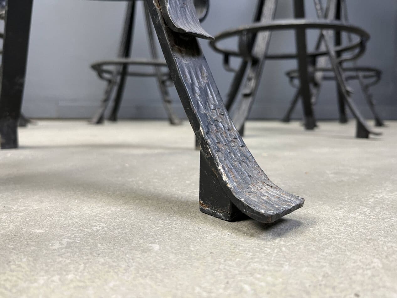 Zestaw sześciu stołków barowych brutalistycznych, drewno brązowe, żelazo czarne, Niemcy, lata 70. - 267251