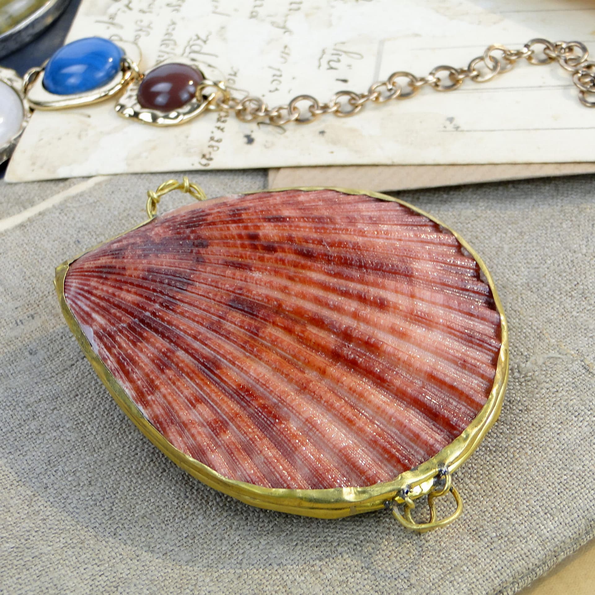 Pudełko na pierścionek, muszla różowa, mosiądz, vintage - 262092