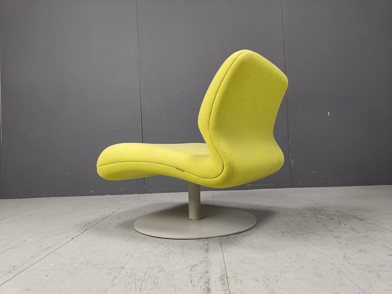 Fotel lounge Attitude, velvet zielony, proj. M. Voss, Fritz Hansen, Dania - 267128