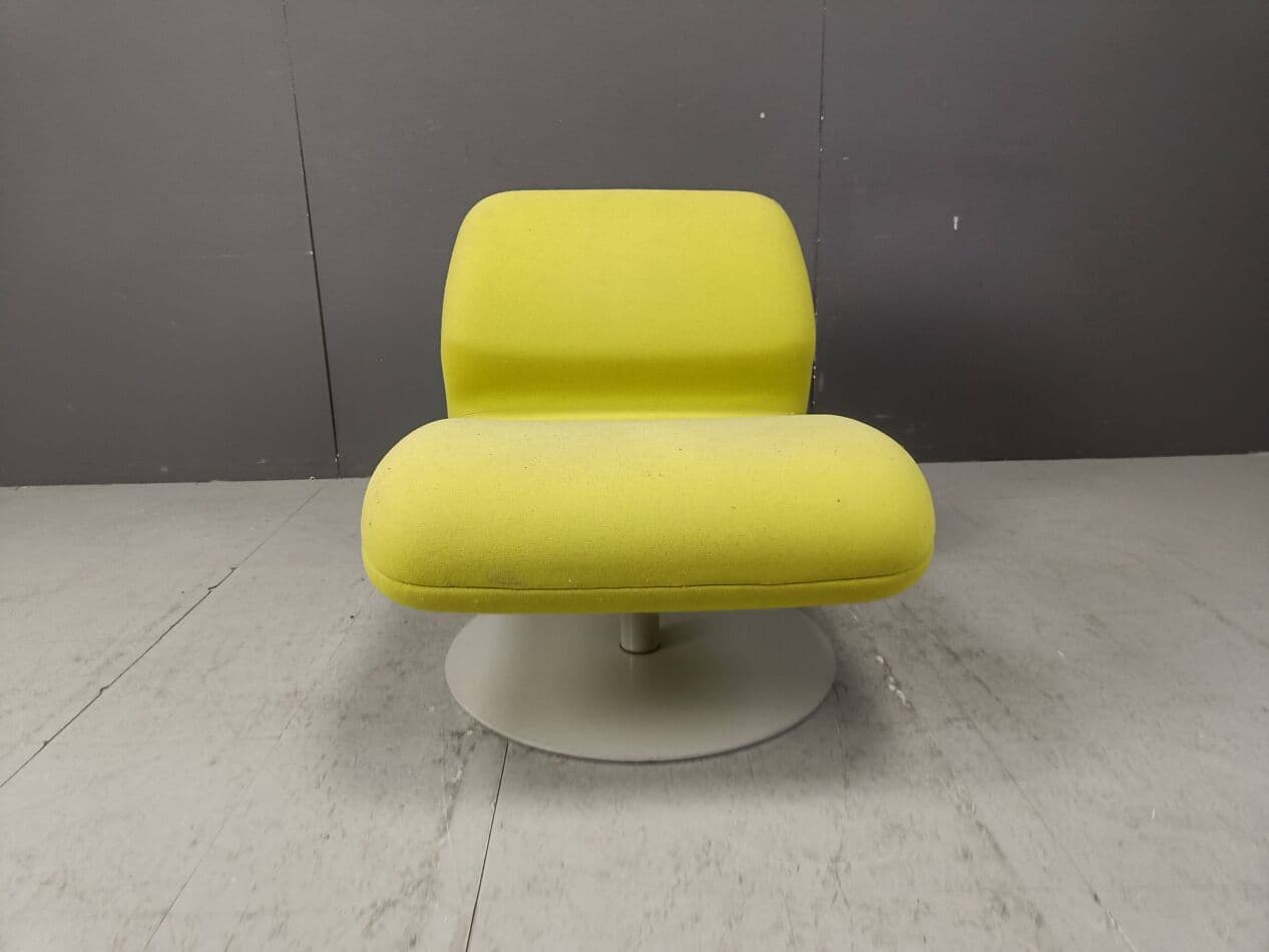 Fotel lounge Attitude, velvet zielony, proj. M. Voss, Fritz Hansen, Dania - 267124