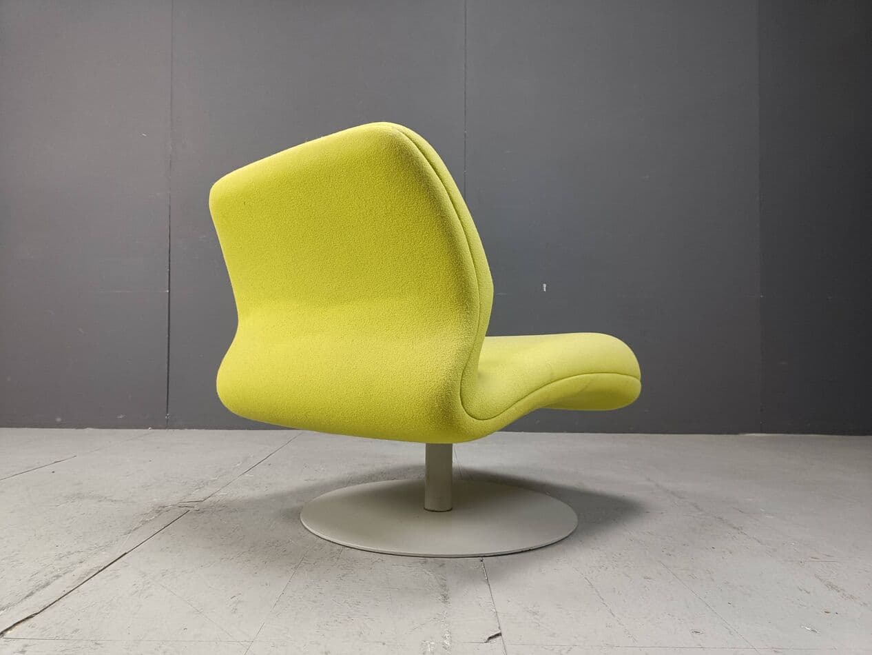 Fotel lounge Attitude, velvet zielony, proj. M. Voss, Fritz Hansen, Dania - 267130