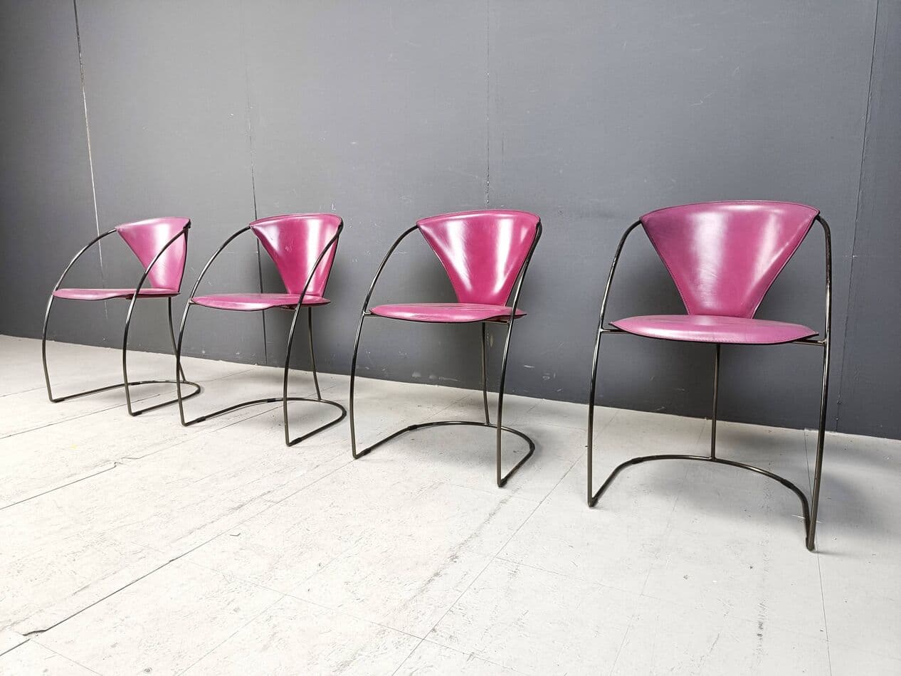 Zestaw czterech krzeseł Linda, skóra naturalna różowa, chrom, Arrben, Włochy, lata 80. - 267081