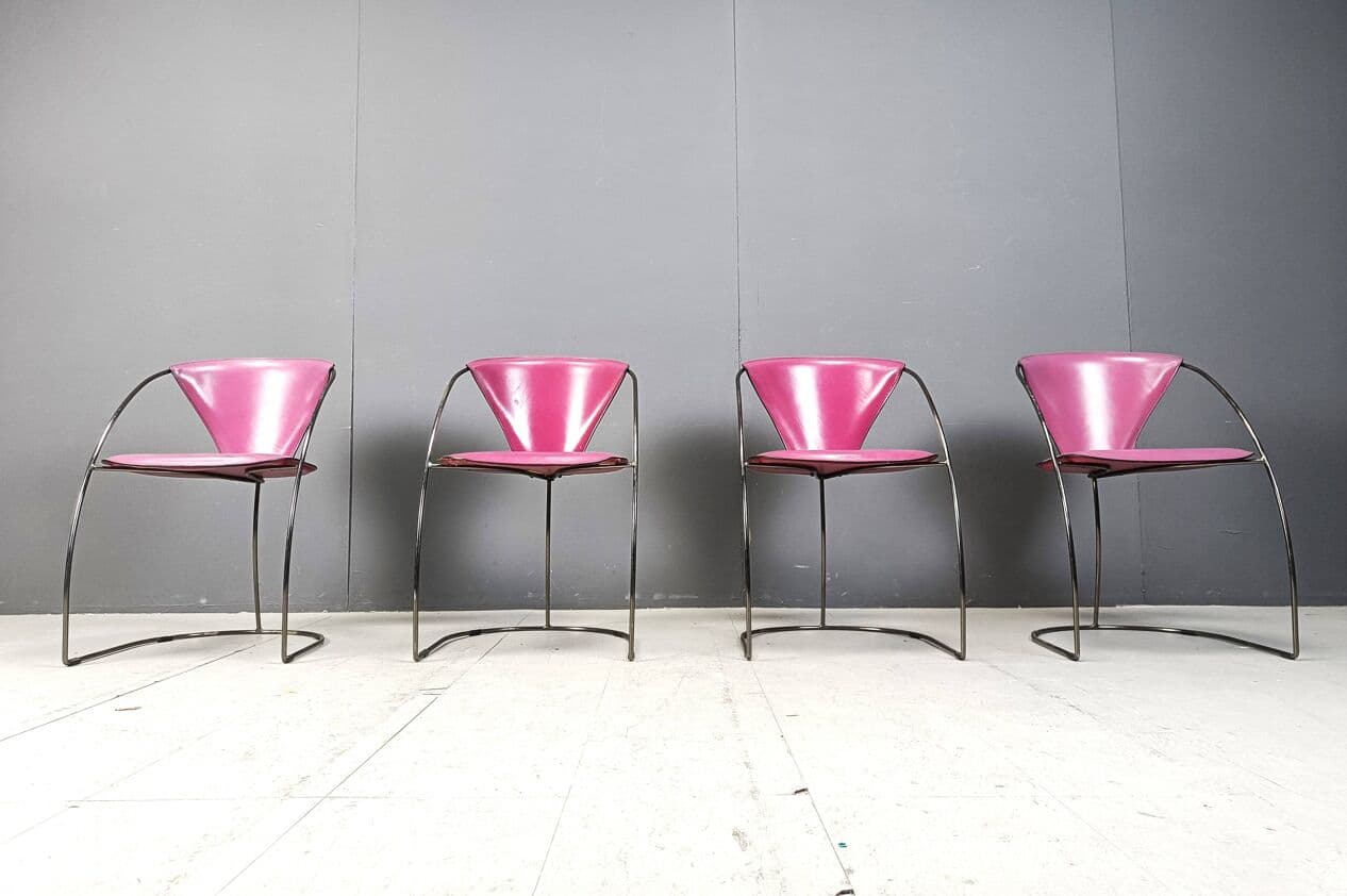 Zestaw czterech krzeseł Linda, skóra naturalna różowa, chrom, Arrben, Włochy, lata 80. - 267079