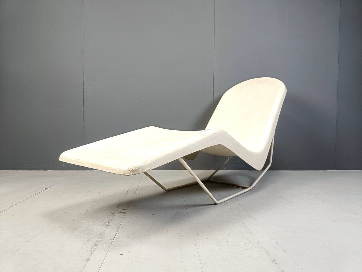 Chaise longue Space Age, white fiberglass, France, 1960s. - 266943